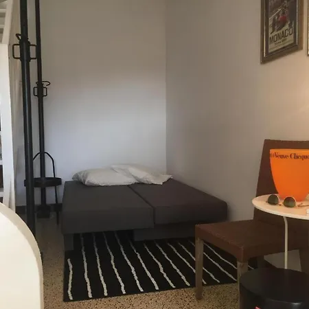 Maison Blanche * Laroque-des-Albères