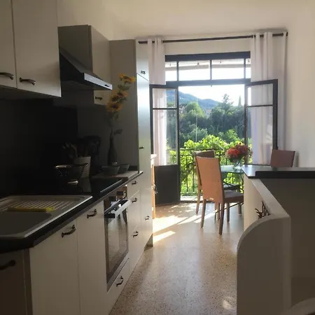 Feriehus Maison Blanche Laroque-des-Albères