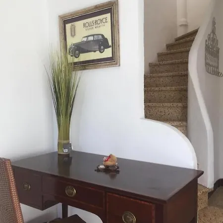 Feriehus Maison Blanche Laroque-des-Albères